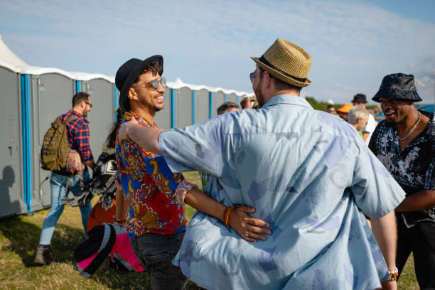 Best Deluxe Portable Toilet Rental  in Manitowoc, WI